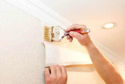 Pose de papier peint à Gueschart — revêtements muraux et toiles de verre